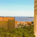 Apartment Land And Sea Primosten